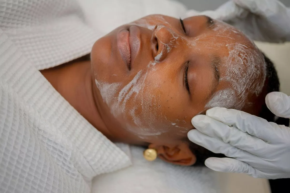 HYDRAGLOWSKIN & NANONEEDLING