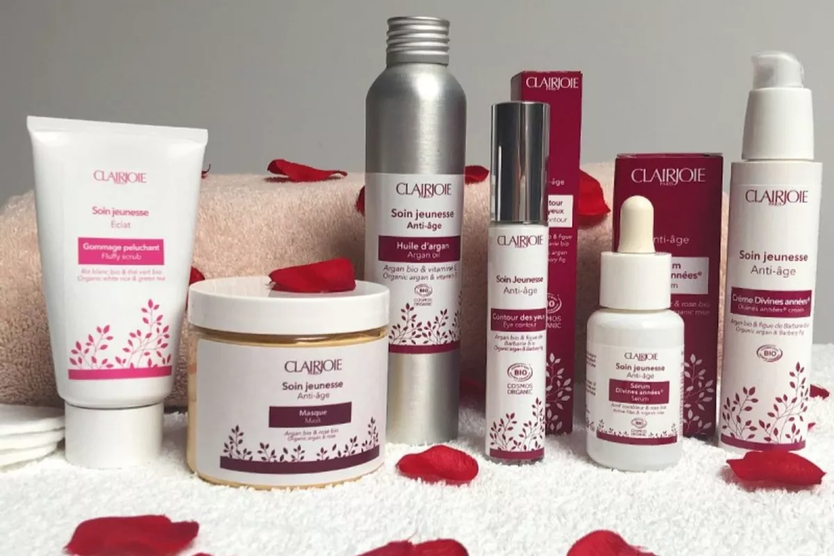 Soin visage anti-âge régénérant “Divine Année”