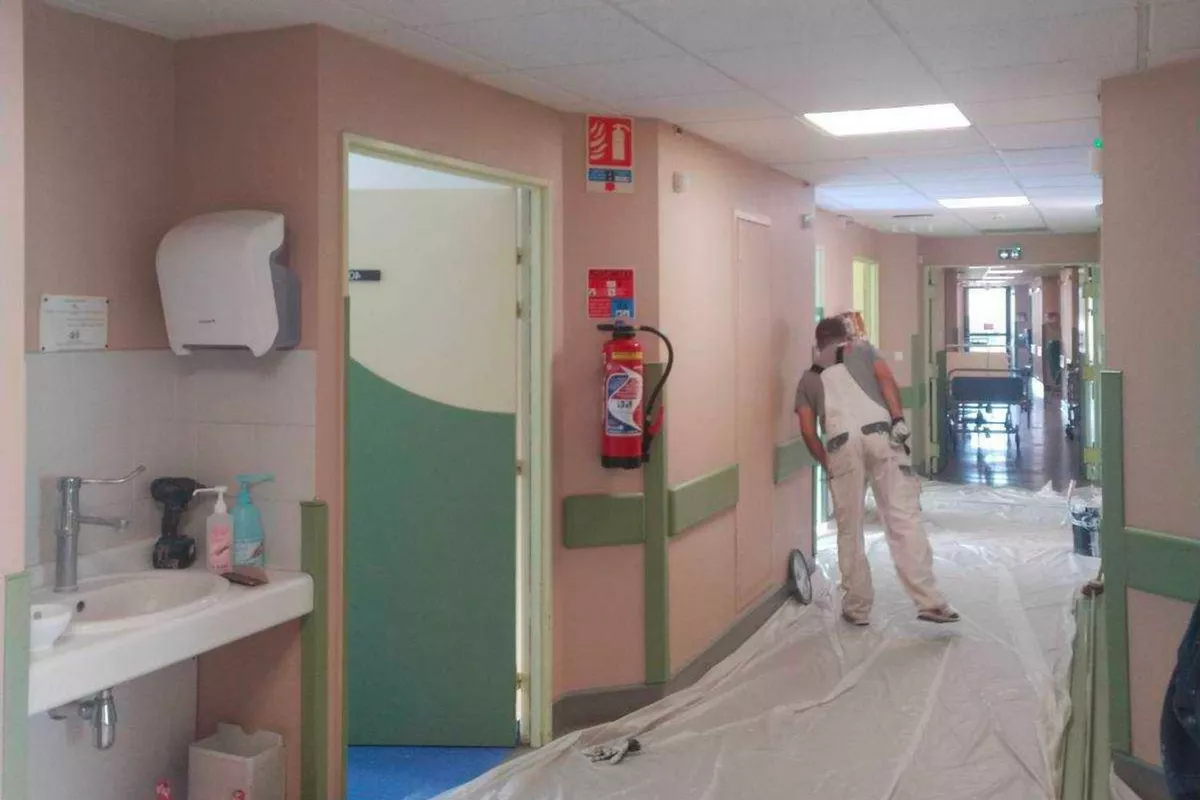 Travaux de peinture Pont-l'Abbé-d'Arnoult