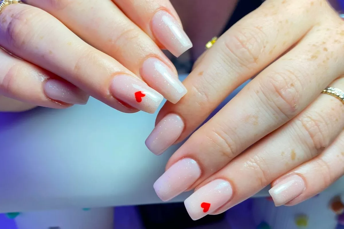 Extension Ongles en Gel – Technique du Chablon
