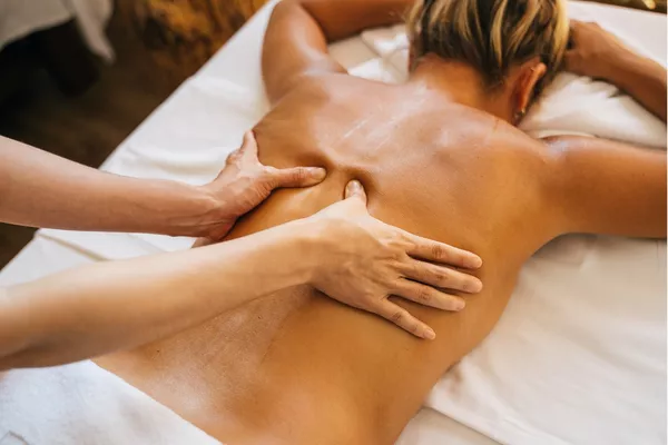 Forfait Relaxation : 5 massages 60 min au choix + 1 Offert