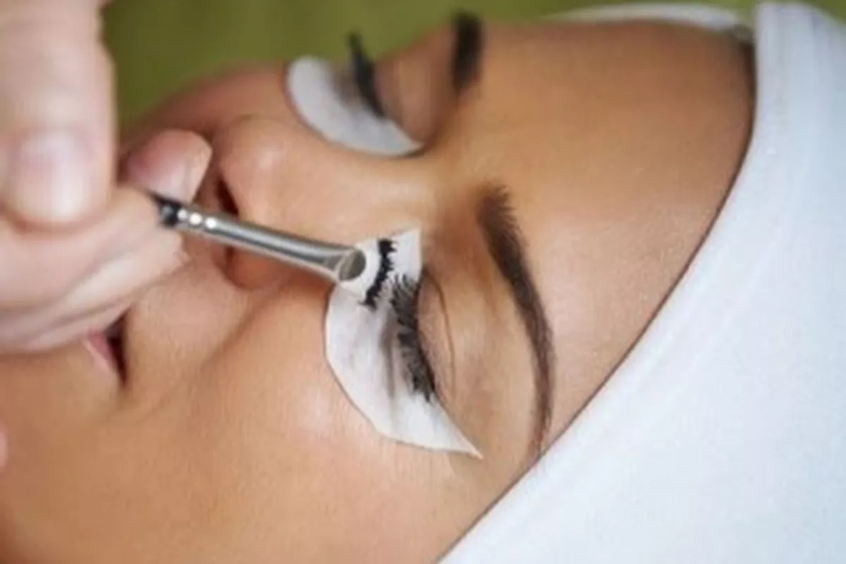 Teinture des cils