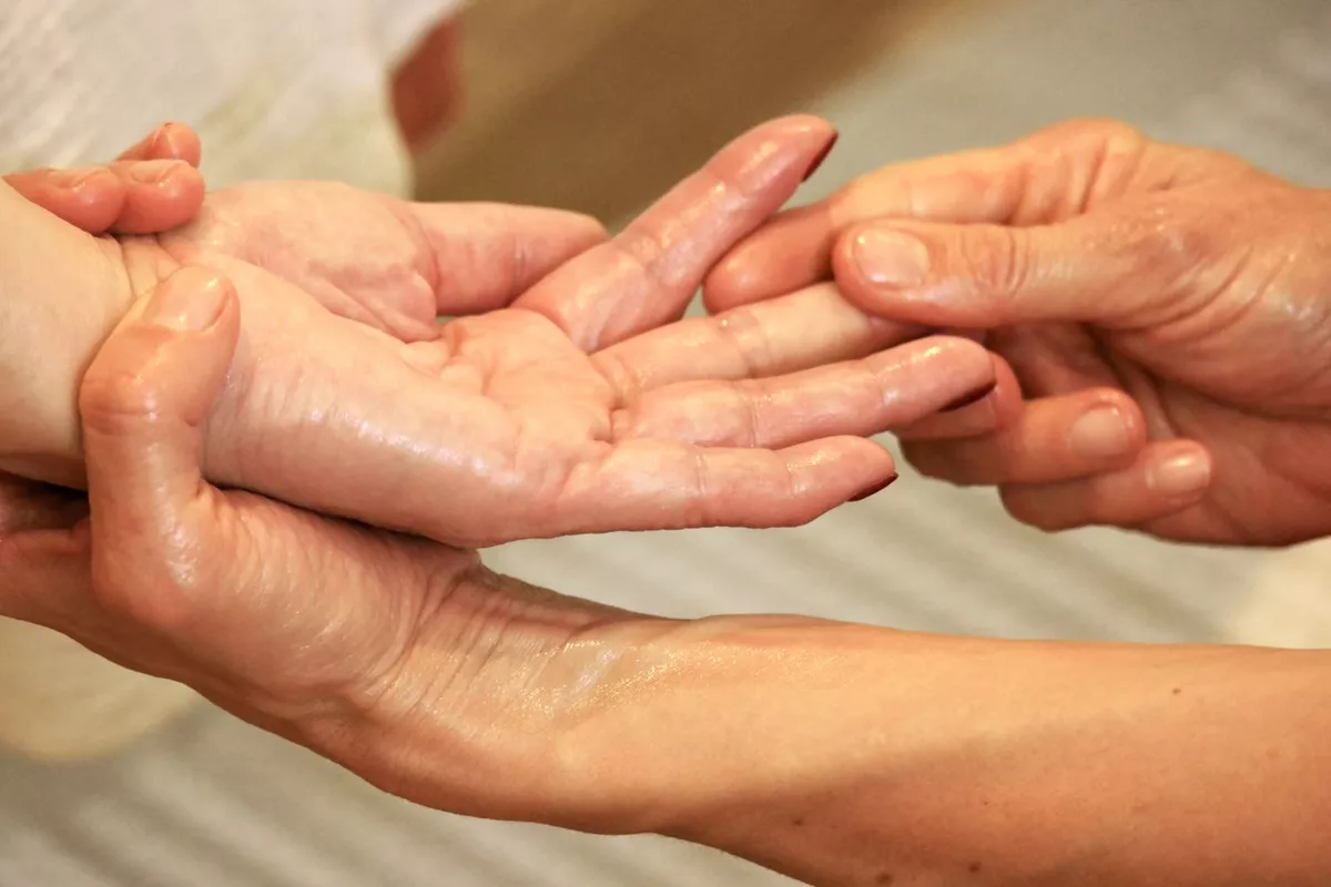 Massage Signature “La Main de Marina”  1h