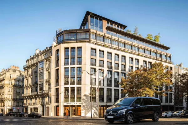 Transferts Hôtels Luxe – George V, Peninsula, Bulgari, Ritz