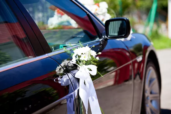 Transport événementiel haut de gamme pour mariages à l'Essonne, Orléans et en Île-de-France