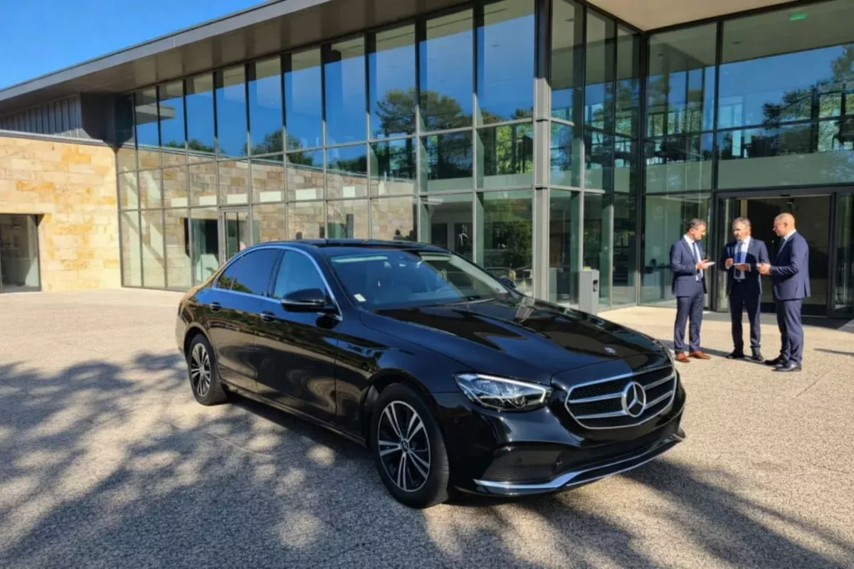 Déplacements Professionnels – Chauffeur Business