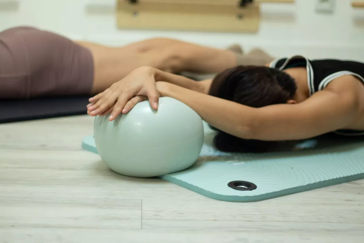 Cours de Pilates au Tapis en groupe