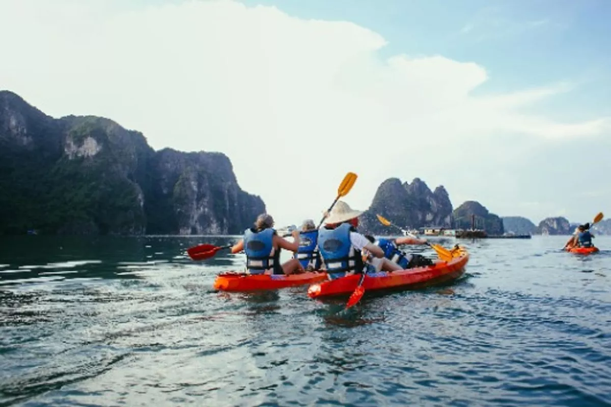 Location de Kayak de mer Biplace + Transport îles de Chausey inclus (pour une personne) - demi journée équipement compris