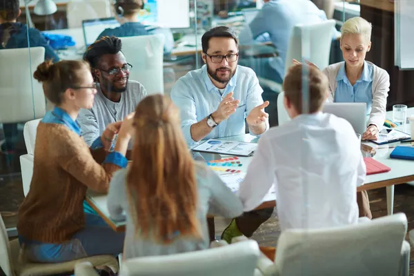 Accompagnement des salariés dans les plans de restructuration (PSE / PDV)