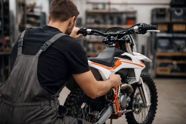 Révision simple moto tout-terrain