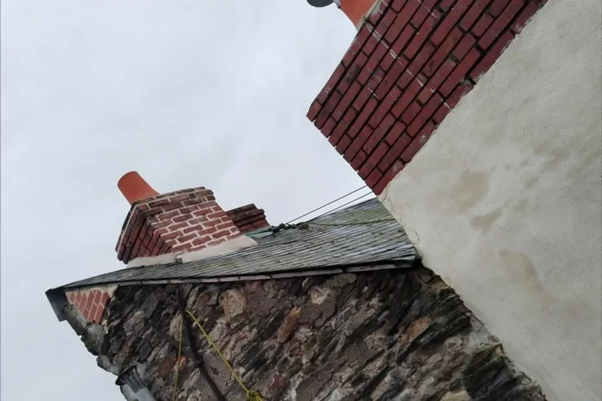 Petite réparation de toiture Le Lavandou