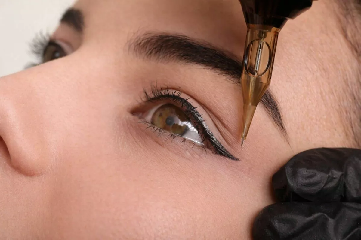 Eye liner supérieur