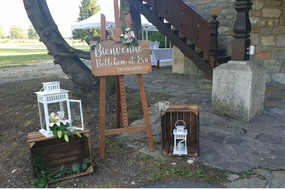 Panneau de bienvenue en bois ou en plexi
