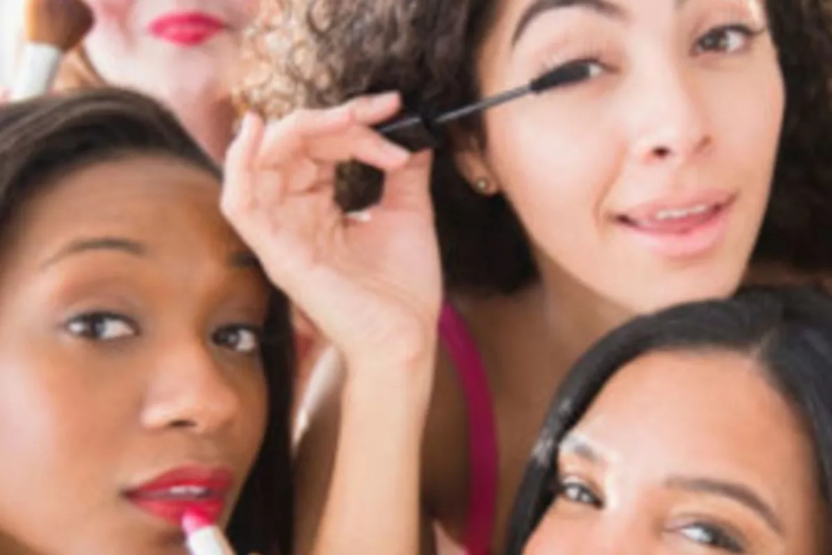 L'Atelier - Maquillage et Ami.es -
