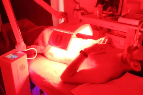 Traitement Vergetures / Cicatrices : Sérum + BIOLED