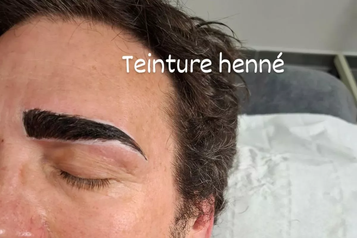 Restructuration des sourcils, épilation et Teinture au henné