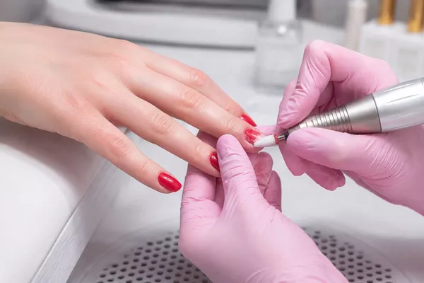 DEPOSE VERNIS SEMI-PERMANENT MAINS ou PIEDS avec le soin