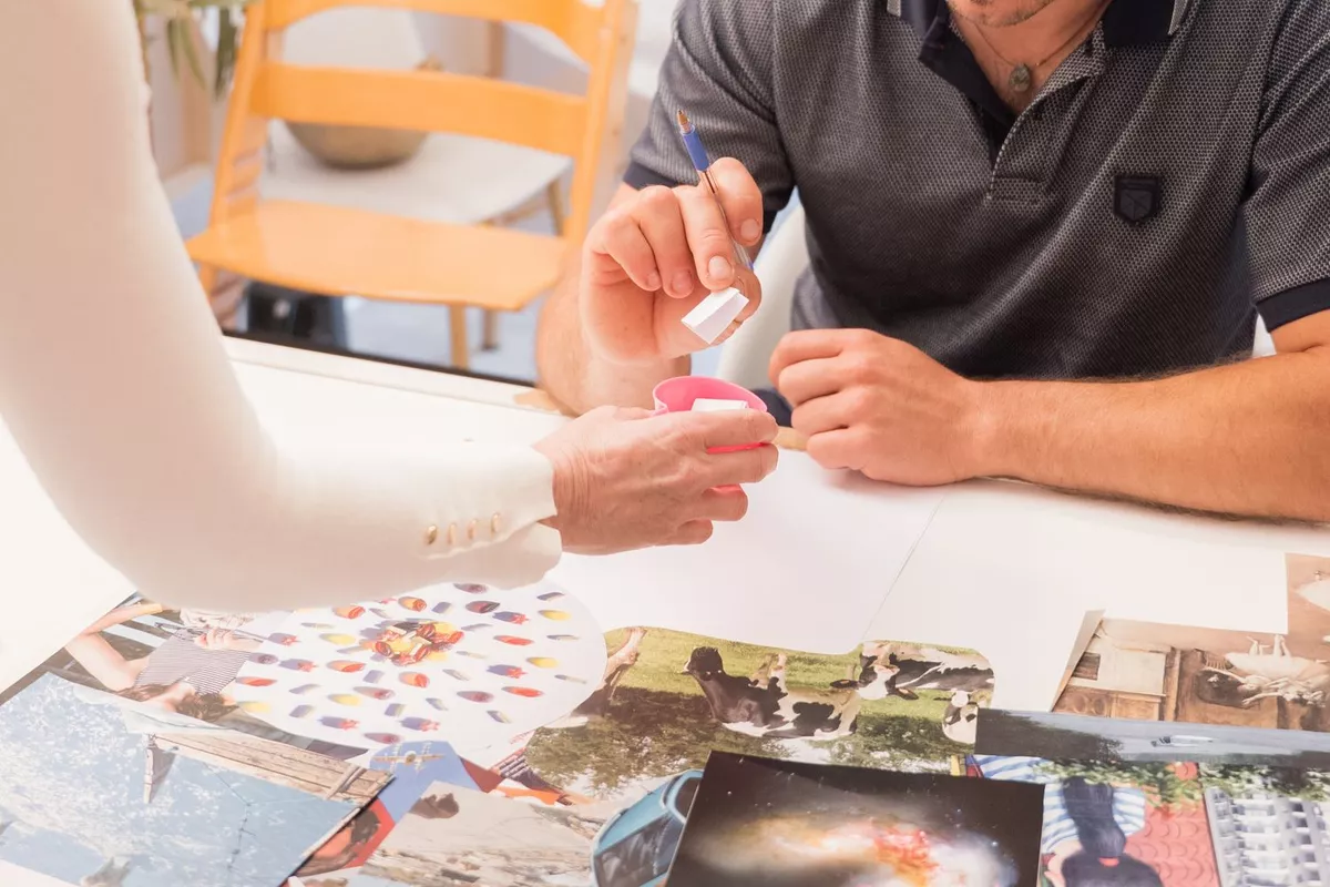 Atelier d’Écriture Thérapeutique pour Adolescents – Confiance & Expression