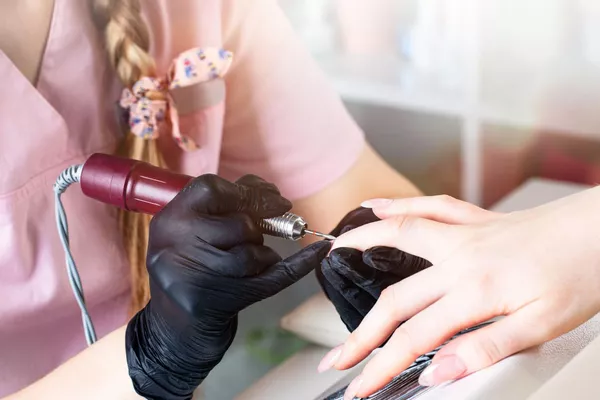 Dépose vernis semi permanent