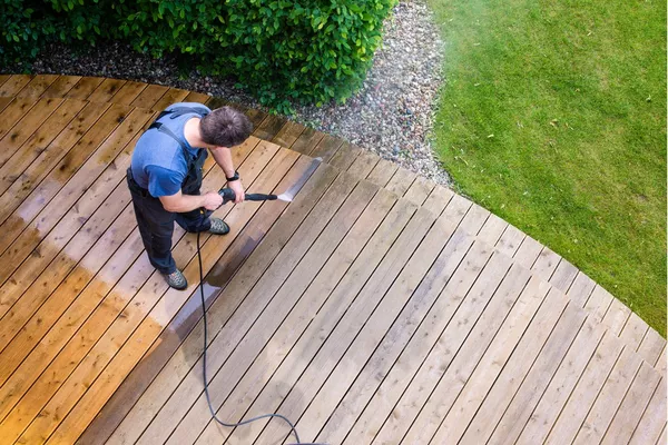 Nettoyage de terrasse – Tours et alentours