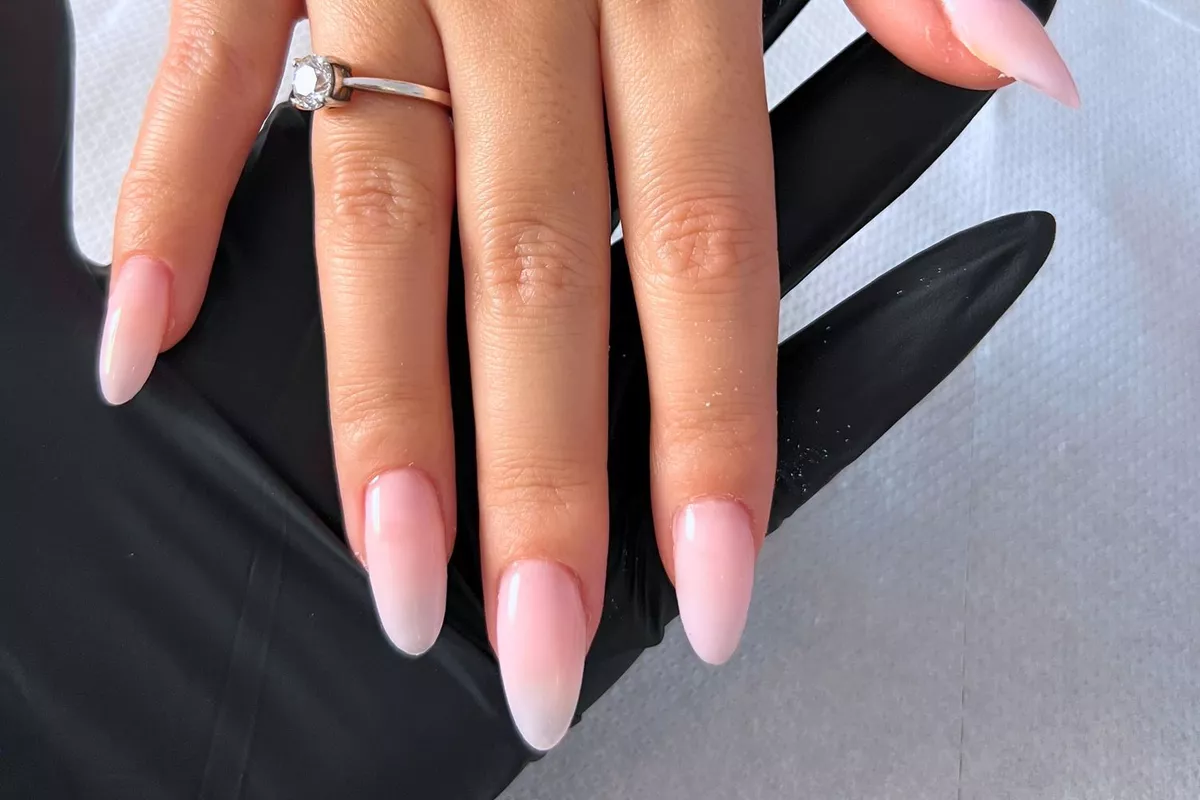 Dépose vernis semi permanent + soin fortifiant