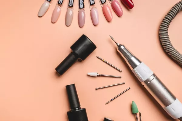 Dépose + repose semi-permanent pieds – Esthéticienne RosebyBeauty