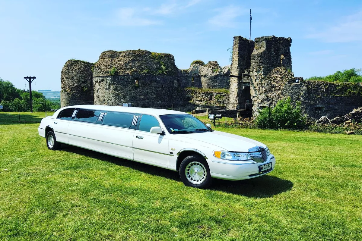 Location véhicule avec Chauffeur Nouzonville