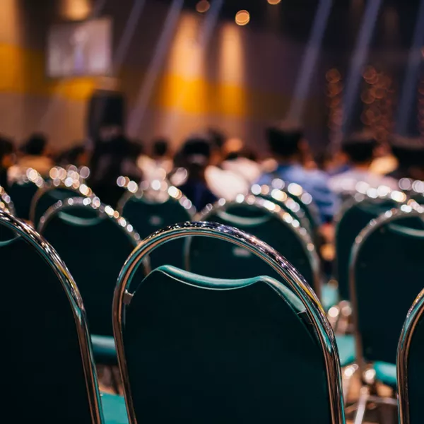 Comment organiser vos transferts lors d’un séminaire ou d’un congrès à Bordeaux en toute sérénité