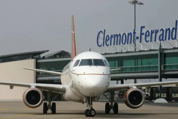 Taxi transfert Aéroport Clermont-Ferrand Auvergne