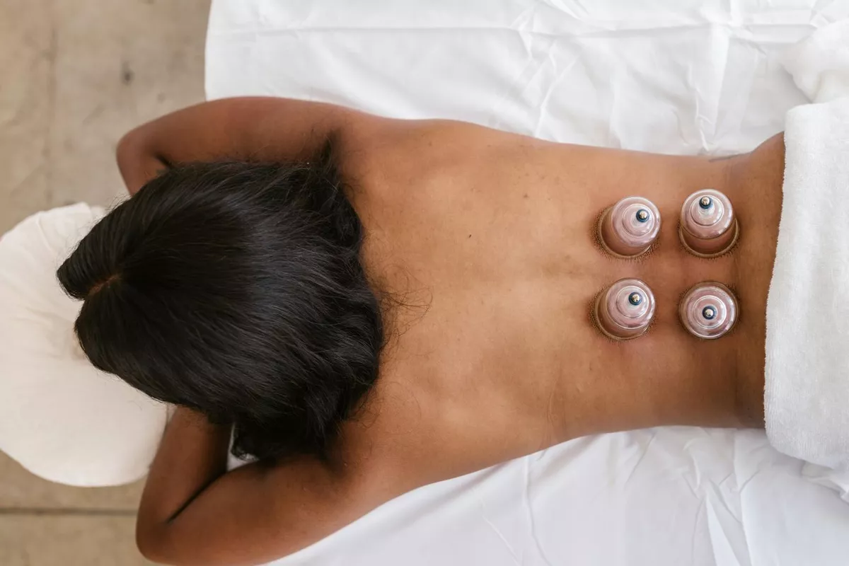 Massages aux  choix + Ventouses