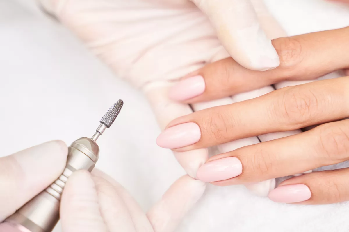 Dépose & soin des ongles