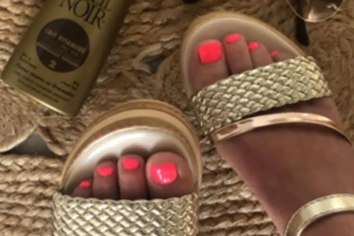 Vernis semi permanent pieds (couleur unie)