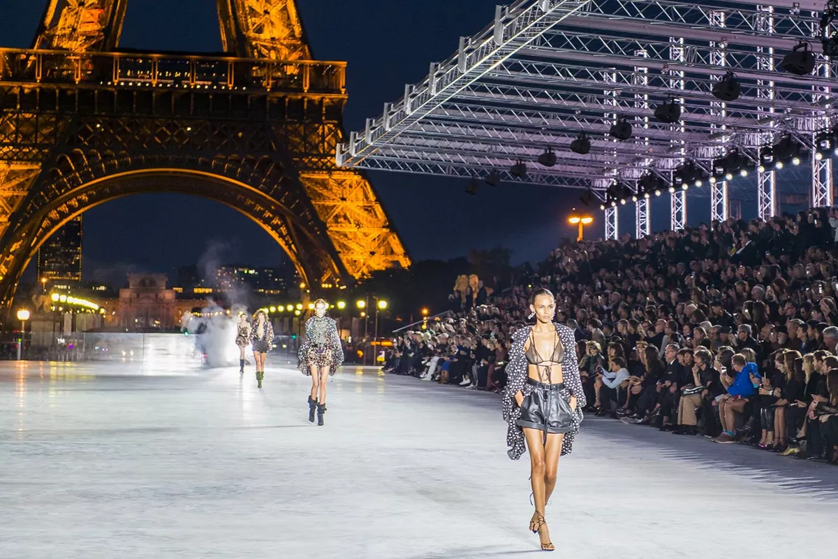 Transport VIP Paris Fashion Week et événements prestigieux