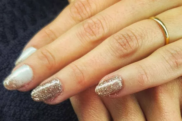 Rdv avec Marjorie semi-permanent ou semi renforcé ✨