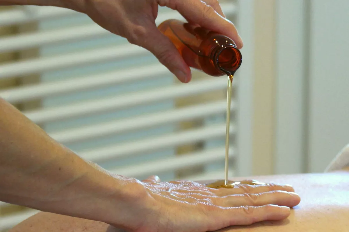 Massage Signature “La Main de Marina”  1h