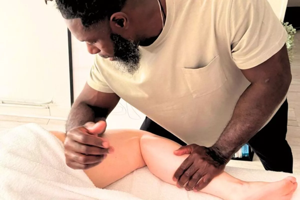Deep Tissue - Forfait de 3 massages  45 min + 1 Offert