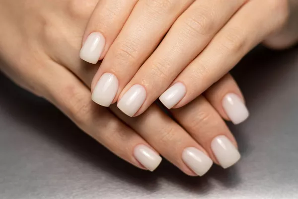 Manucure russe