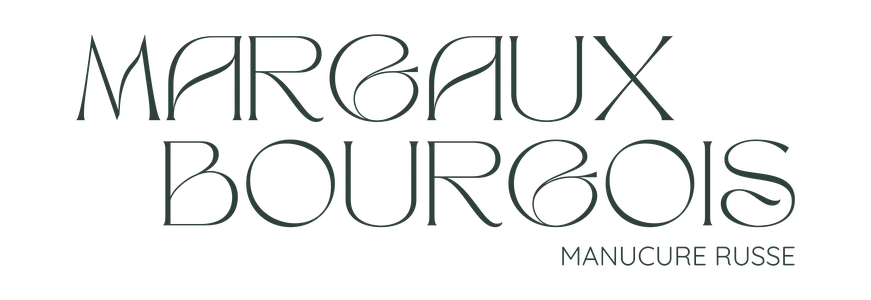 Margaux BOURGOIS - Prothésiste ongulaire et experte en manucure russe