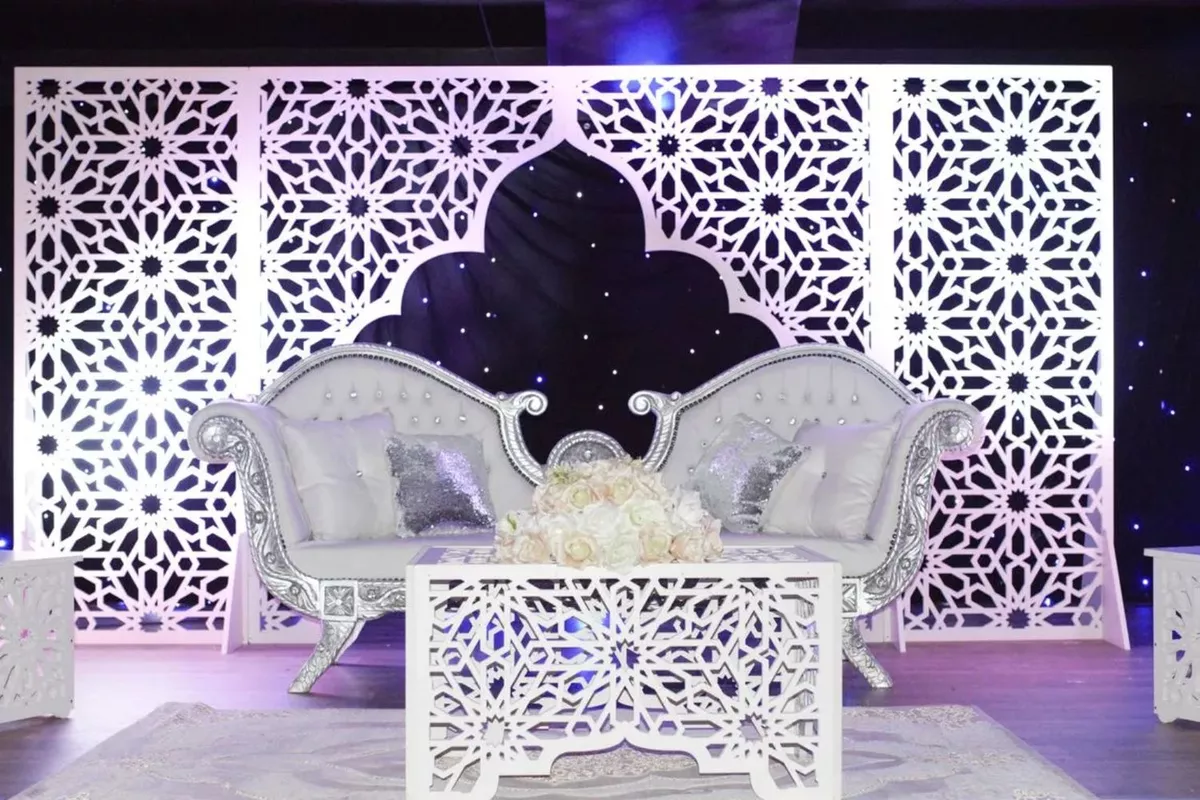 Location Banquette mariage : Baroque argentée