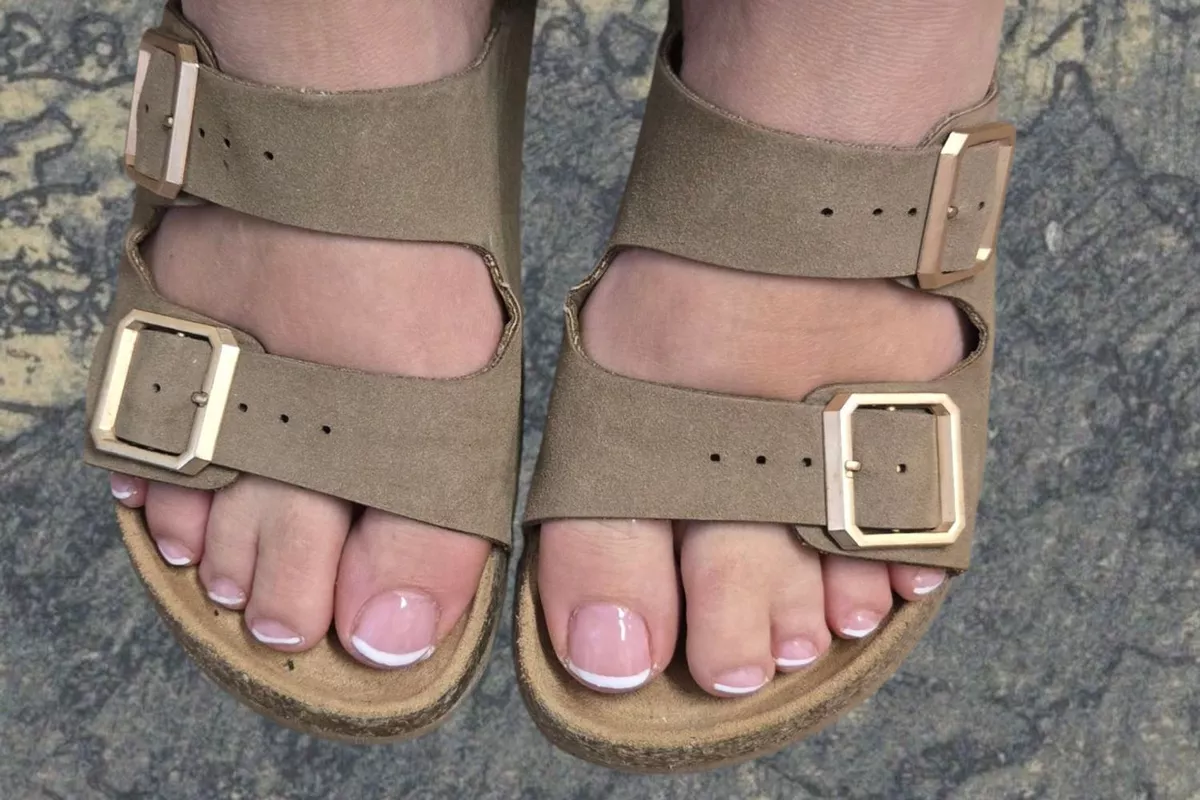 Vernis semi permanent pieds sans depose