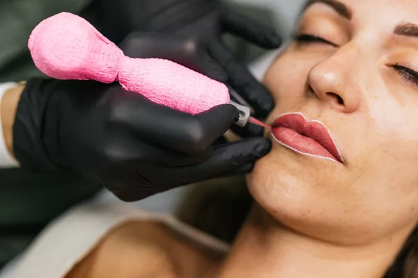 Candy lips (remplissage complet de la lèvre avec dégradé)