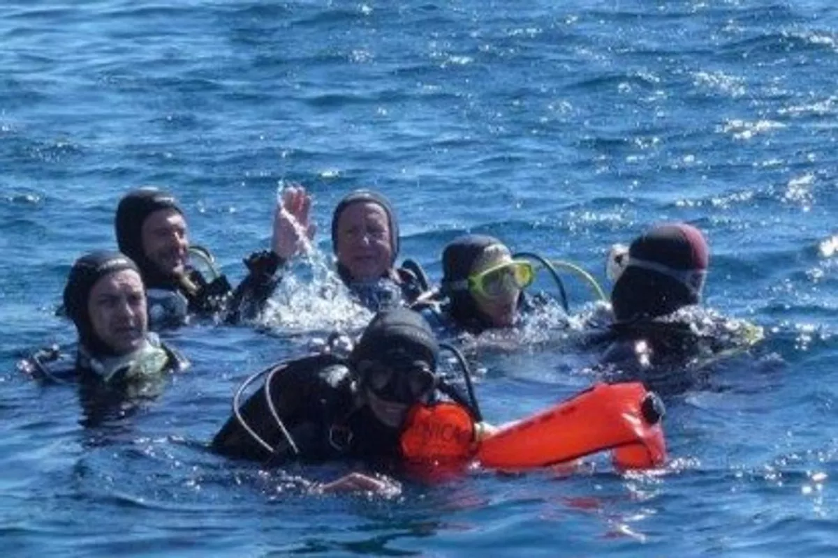 Option 1 : Accompagnant Baptême non équipé avoir un niveau de plongée pour une activité  sous l'eau, prévoir l'option Chausey si  souhaité