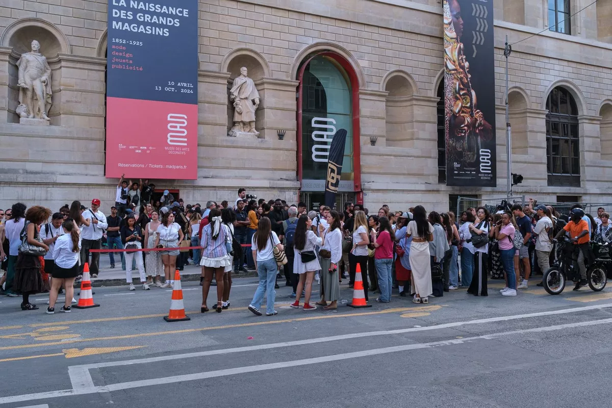 Transport VIP & Logistique Événementielle – L'Excellence Parisienne par Driver Car Paris
