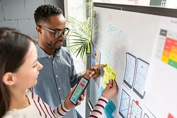 Formation Du groupe à l'équipe : Unir les talents pour atteindre des objectifs communs .