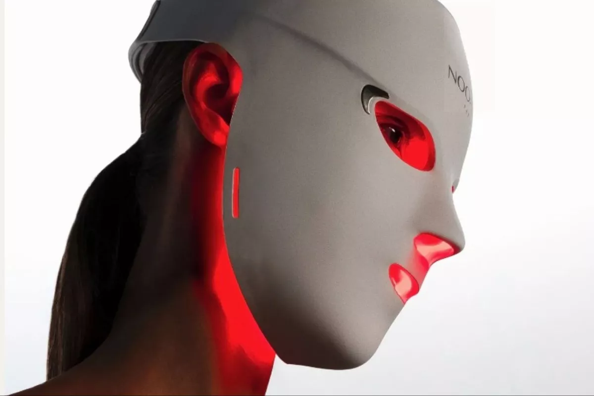 Octobre Rose Masque Led : 5€ du montant sera reversé à une association
