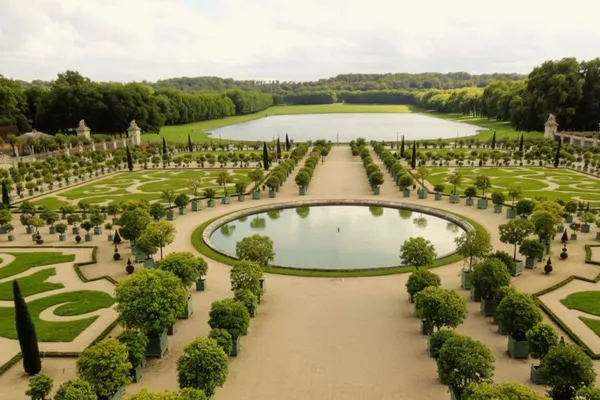Excursion Privée "Versailles & Jardins Royaux" – L’Art de Vivre Royal