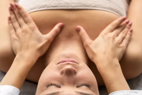 Massage des mains, bras & épaules 1H30