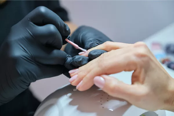 Pose d'ongles avec chablon + Vernis semi permanent