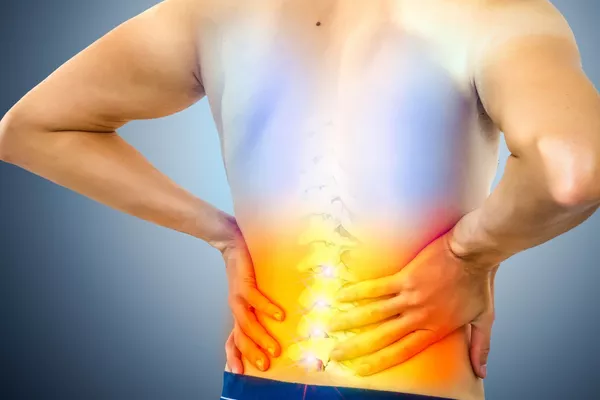 Magnétisme pour les douleurs abdominales et lombaires