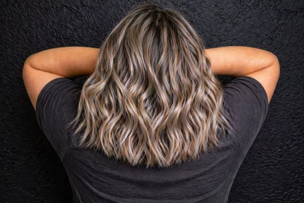 Balayage + brushing Courts